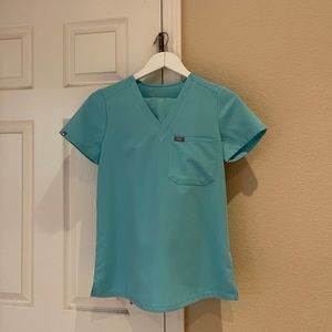 FIGS SCRUBS TOP AND BOTTOM